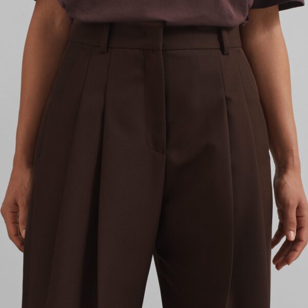The Frankie Shop Gelso Pleated Twill Trousers - Brown - Oversized Minimalist Pants in Brown - Shop at Coveti