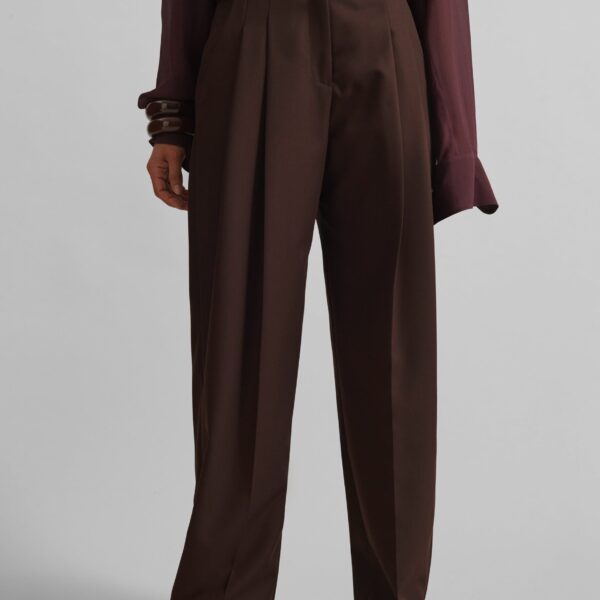 The Frankie Shop Gelso Pleated Twill Trousers - Brown - Oversized Minimalist Pants in Brown - Shop at Coveti
