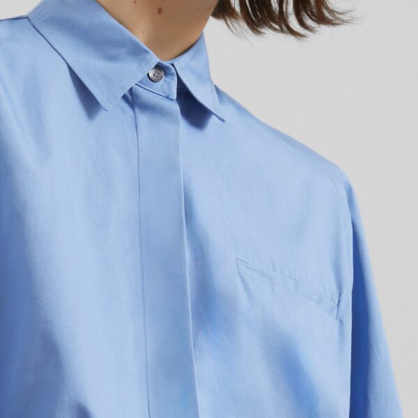 The Frankie Shop Kniva Cropped Shirt - Blue - Oversized Minimalist Tops in Blue - Shop at Coveti