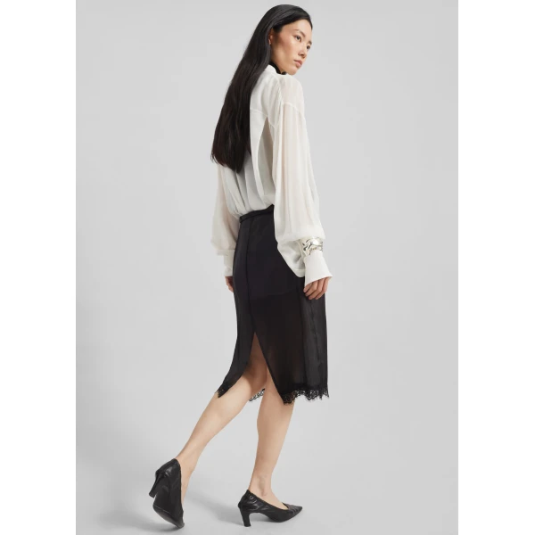 The Frankie Shop Lolai Sheer Lace Skirt – Black, view 9