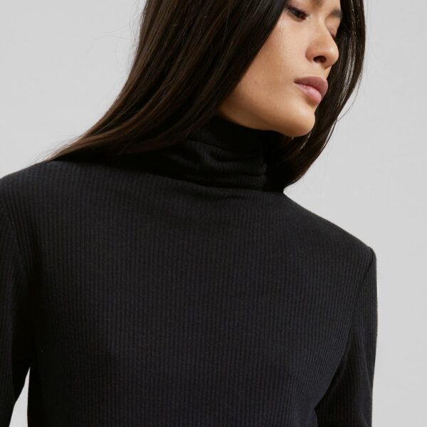 The Frankie Shop Loulou De Saison Gallinara Lds Second Skin Jersey Sweater - Black - Oversized Minimalist Knitwear in Black - Shop at Coveti