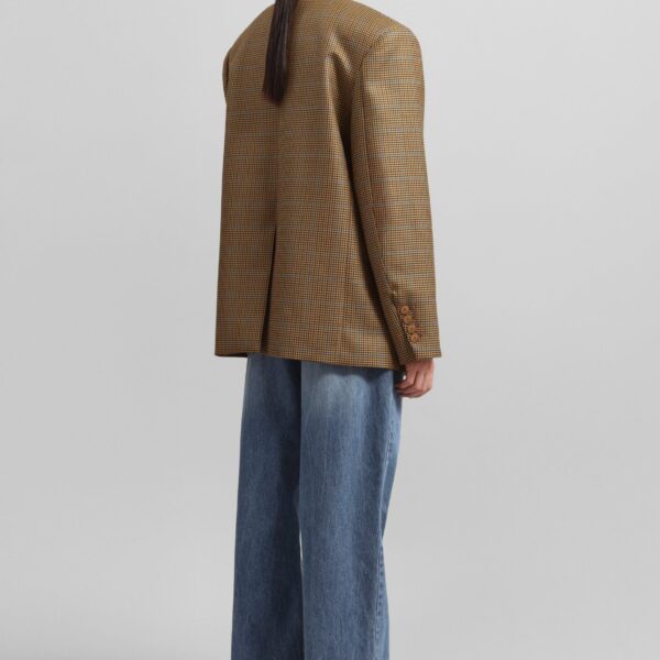 The Frankie Shop Lyra Oversized Houndstooth Blazer - Camel - Oversized Minimalist Jackets in Brown - Shop at Coveti