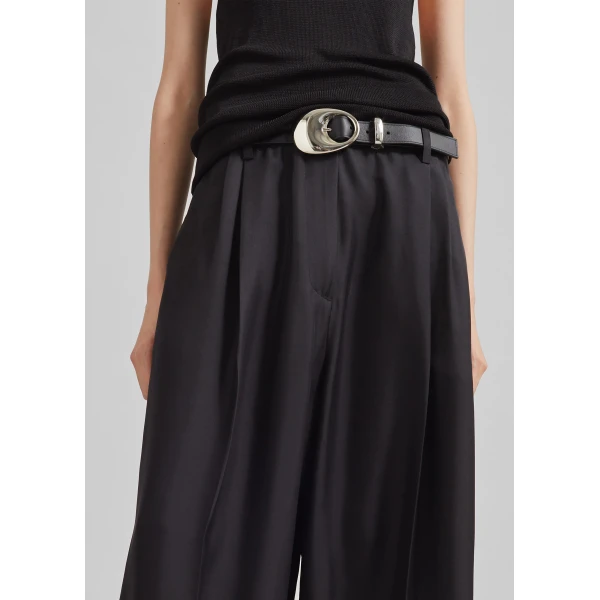 The Frankie Shop Marfa Pleated Silk Trousers – Black, view 4