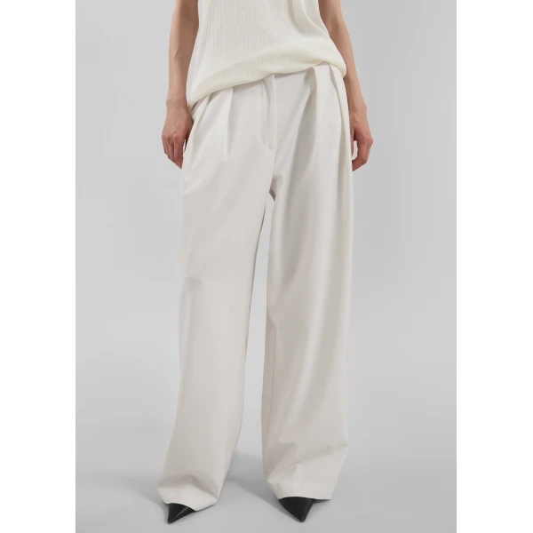 The Frankie Shop Ripley Pleated Trousers – Ivory, view 2