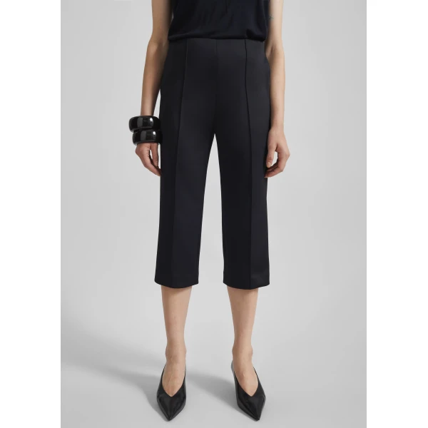 The Frankie Shop Rivoli Capri Pants – Black, view 6