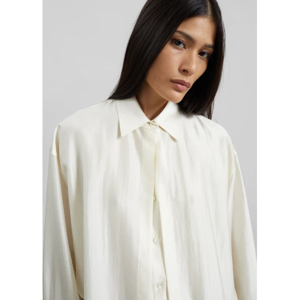 The Frankie Shop Roanne Fluid Double Shirt – Cream, view 3