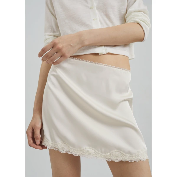 The Frankie Shop Tanvi Lace Mini Skirt – Ivory, view 3