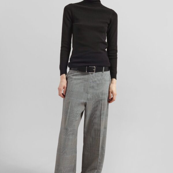 The Frankie Shop Utica Thin Turtleneck Sweater - Black - Oversized Minimalist Knitwear in Black - Shop at Coveti