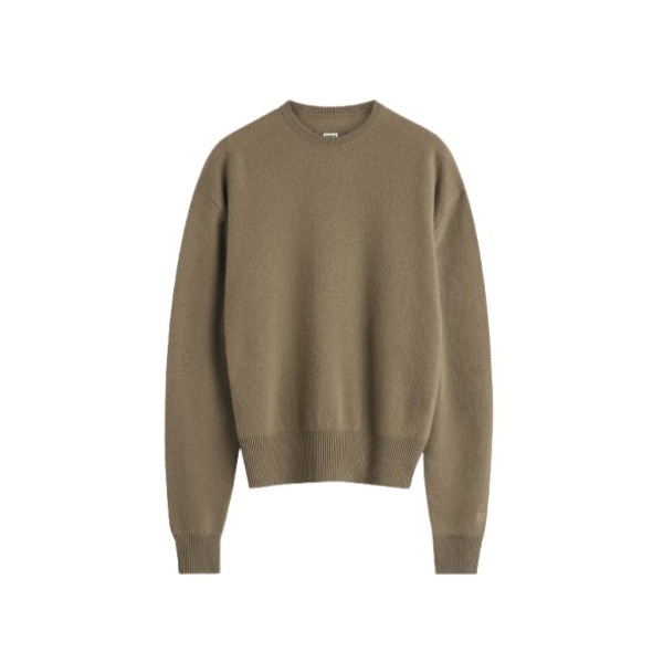 Toteme Knitwear with minimalist design at Coveti