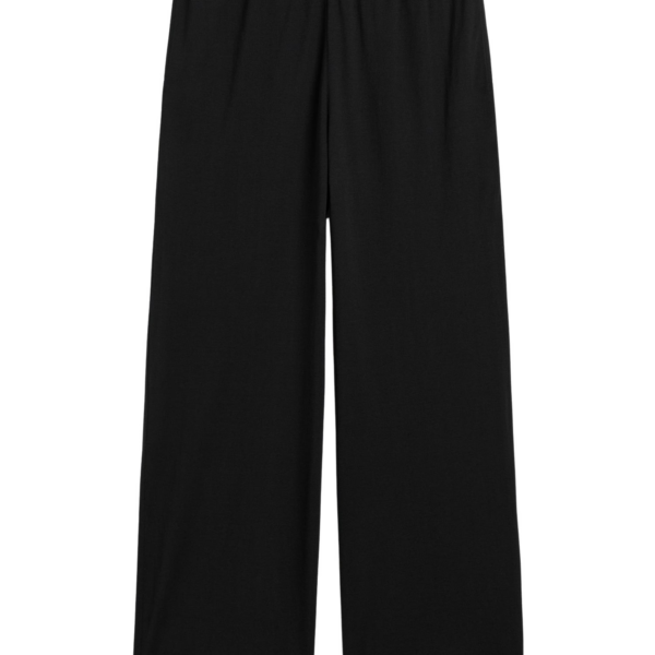 Toteme Loungewear with minimalist design at Coveti
