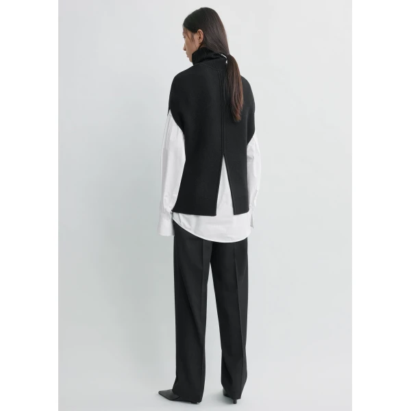 Toteme Knitwear with minimalist design at Coveti