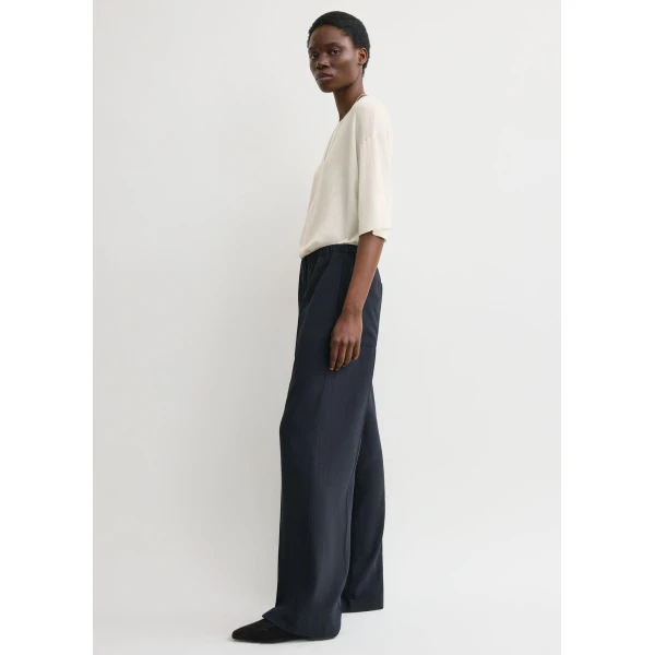 Fluid winter trousers navy - Image 3