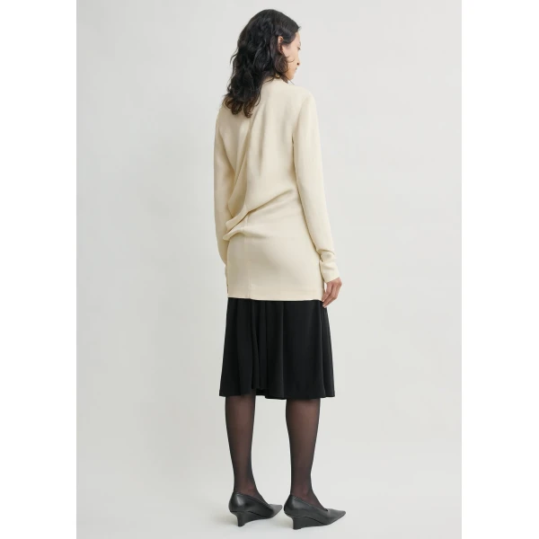 Toteme Tops with minimalist design at Coveti