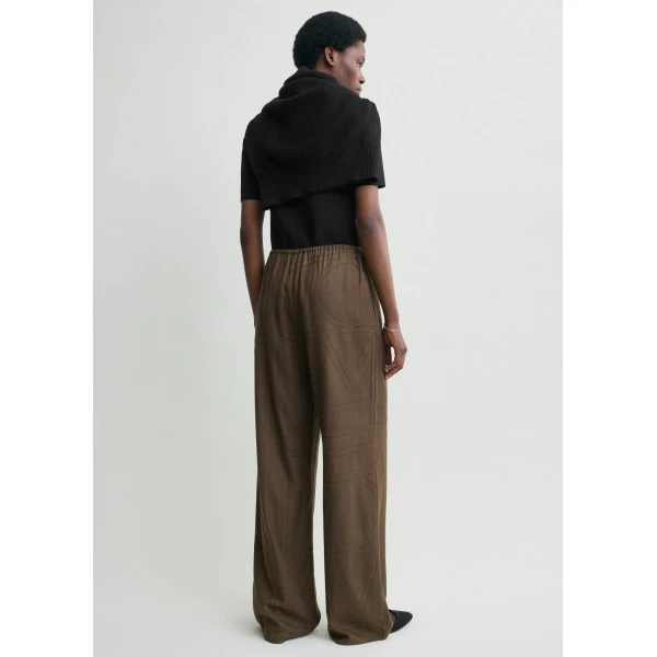 Toteme Loungewear with minimalist design at Coveti
