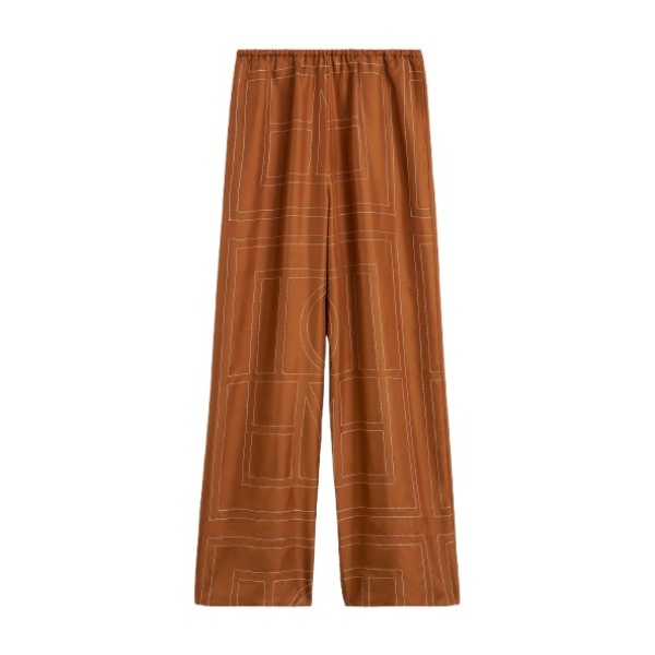 Toteme Loungewear with minimalist design at Coveti