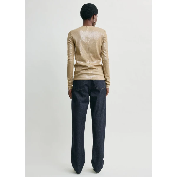 Toteme Tops with minimalist design at Coveti
