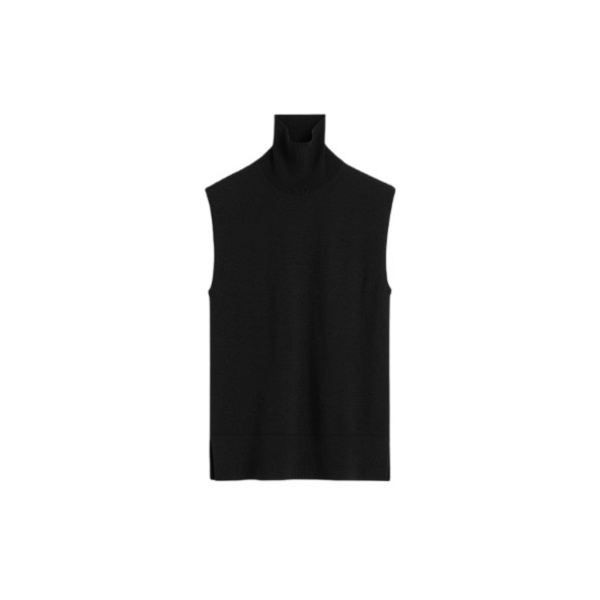 Toteme Knitwear with minimalist design at Coveti