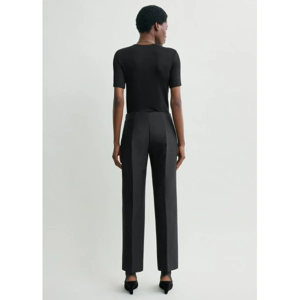 Toteme Pants with minimalist design at Coveti