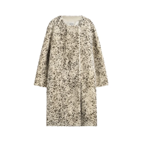 Toteme Coats with minimalist design at Coveti