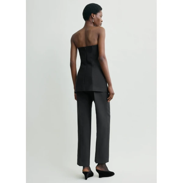 Toteme Tops with minimalist design at Coveti