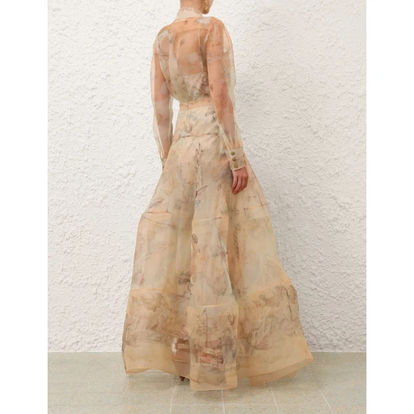 available now at Coveti.
