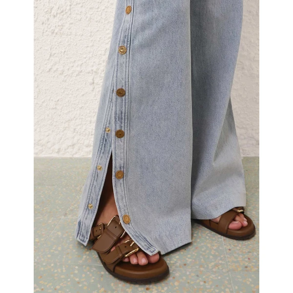 available now at Coveti.