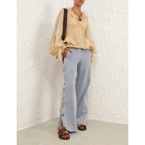 available now at Coveti.