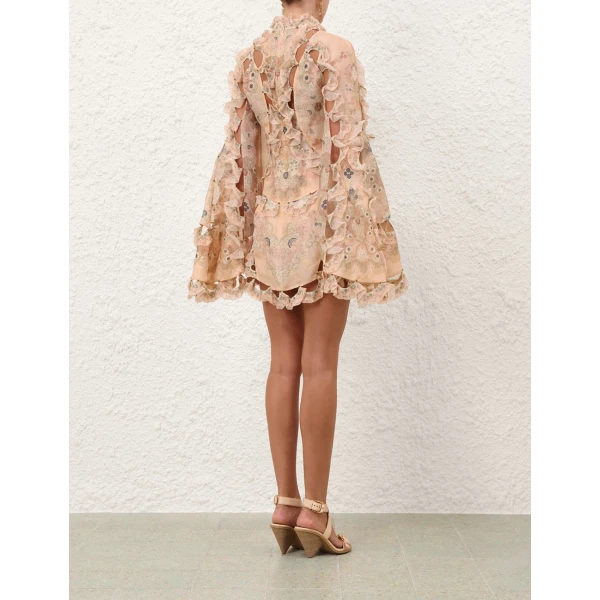 available now at Coveti.