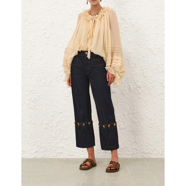 available now at Coveti.