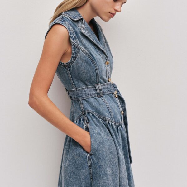 Aje Aus Dresses – structured silhouette with raw femininity from Coveti