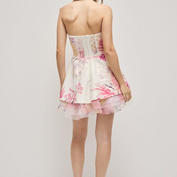 Aje clothing Aus Dresses – structured silhouette with raw femininity from Coveti