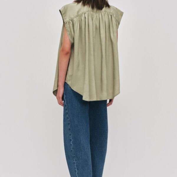Aje clothing Aus Tops – structured silhouette with raw femininity from Coveti
