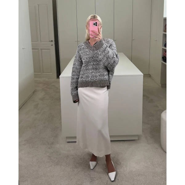 Bernadette Pull V-Neck Tweety Knit, view 2