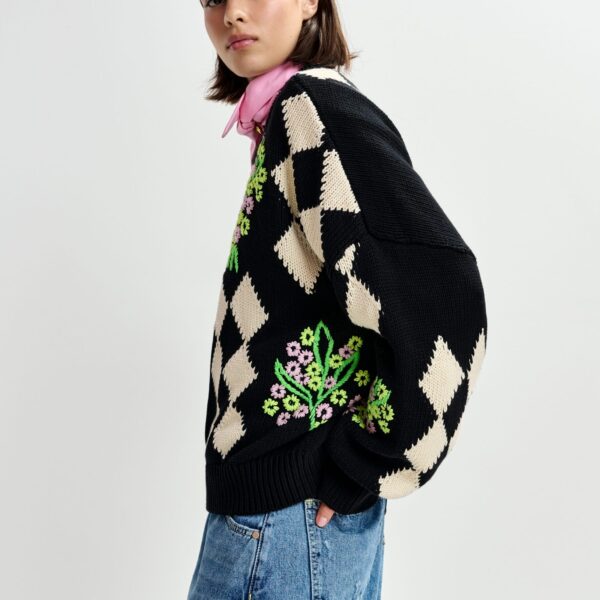 Essentiel Antwerp Black and off-white oversized jacquard knit sweater - Essentiel Antwerp Jackets - Colorful Belgian Design - Shop at Coveti