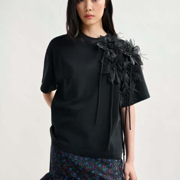 Essentiel Antwerp Black cotton T-shirt with floral detail - Essentiel Antwerp Shirts - Colorful Belgian Design - Shop at Coveti