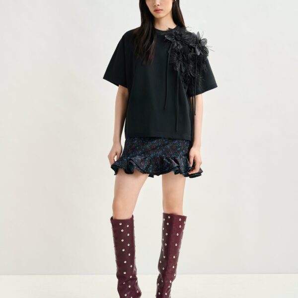 Essentiel Antwerp Black cotton T-shirt with floral detail - Essentiel Antwerp Shirts - Colorful Belgian Design - Shop at Coveti