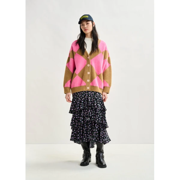 Essentiel Antwerp Brown and pink harlequin-patterned knit cardigan with flower-shaped buttons, view 3