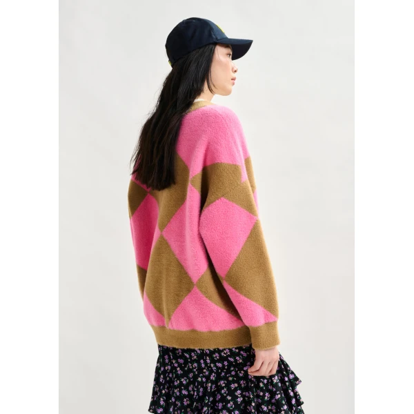 Essentiel Antwerp Brown and pink harlequin-patterned knit cardigan with flower-shaped buttons, view 4