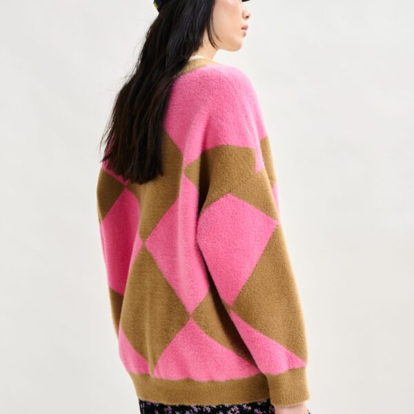 Essentiel Antwerp Brown and pink harlequin-patterned knit cardigan with flower-shaped buttons - Essentiel Antwerp Knitwear - Colorful Belgian Design - Shop at Coveti