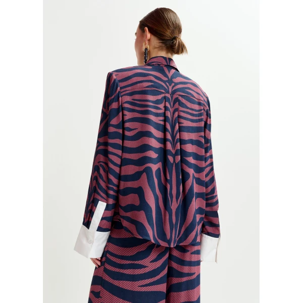 Essentiel Antwerp Dark pink and navy zebra-jacquard shirt with rhinestone-encrushed button, view 4