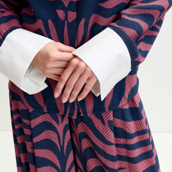 Essentiel Antwerp Dark pink and navy zebra-jacquard shirt with rhinestone-encrushed button - Essentiel Antwerp Shirts - Colorful Belgian Design - Shop at Coveti