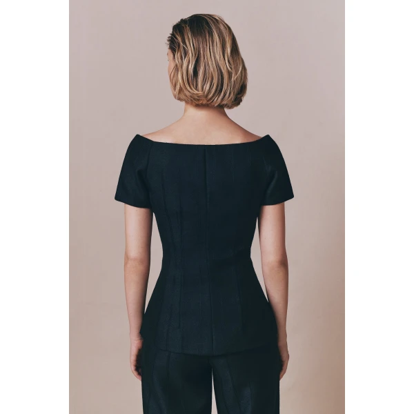 Destree Black virgin wool top with floral embroidery - Destree - Graphic Parisian Fashion - Shop at Coveti