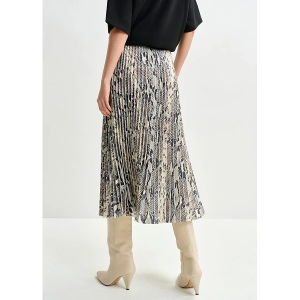 Essentiel Antwerp Green, beige and black snakeprint pleated skirt, view 5