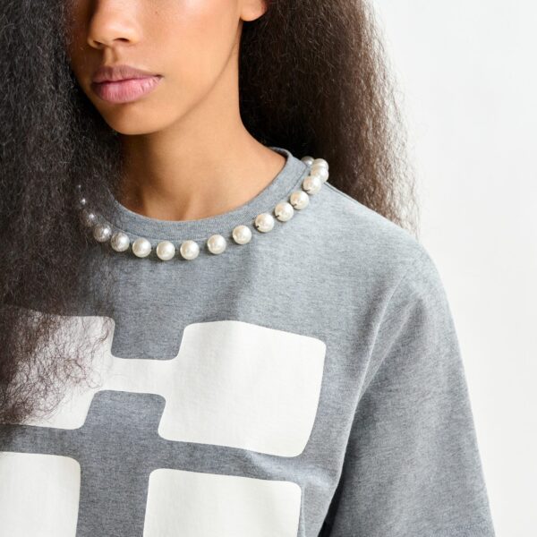 Essentiel Antwerp Grey and white cotton T-shirt with "HUH?"- print and bead embellishments - Essentiel Antwerp Shirts - Colorful Belgian Design - Shop at Coveti