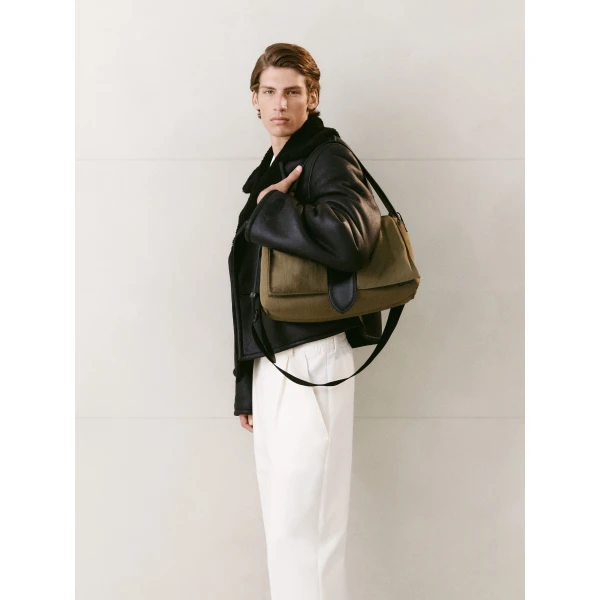 JACQUEMUS The Bambino messenger bag, view 4