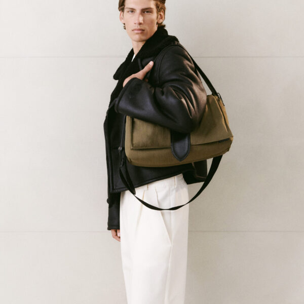 Jacquemus The Bambino messenger bag - Jacquemus Totes & Top-Handle Bags - Le Chiquito Style - Shop at Coveti