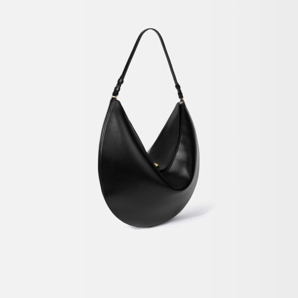 Jacquemus The Ovalo bag - Jacquemus Totes & Top-Handle Bags - Le Chiquito Style - Shop at Coveti