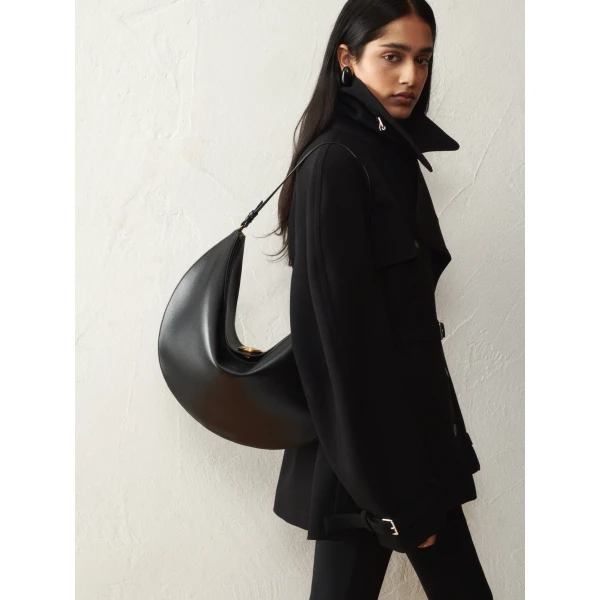 JACQUEMUS The Ovalo bag, view 6