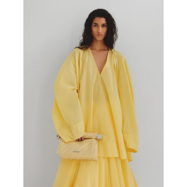 JACQUEMUS The Rond Carré clutch, view 2