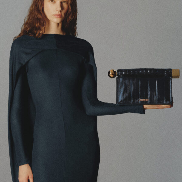 Jacquemus The Rond Carré clutch - Jacquemus Clutch Bags - Le Chiquito Style - Shop at Coveti